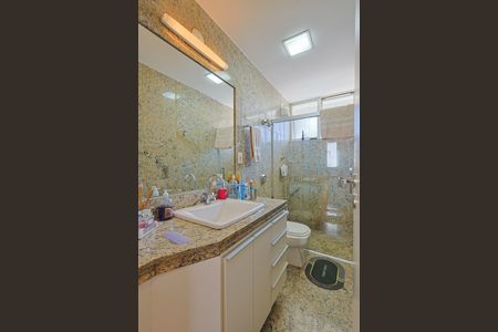 Apartamento à venda com 300m², 4 quartos e 3 vagasBanheiro