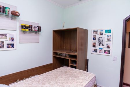 Casa à venda com 267m², 3 quartos e 6 vagasQuarto 2