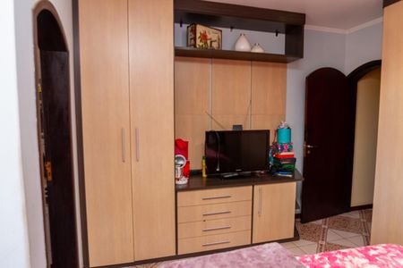 Casa à venda com 267m², 3 quartos e 6 vagasSuíte 