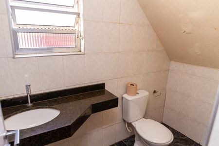 Casa à venda com 267m², 3 quartos e 6 vagasLavabo da Garagem