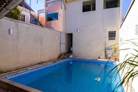 Casa à venda com 267m², 3 quartos e 6 vagasÁrea comum - Piscina