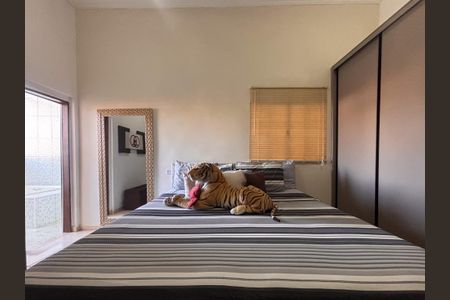 Casa à venda com 350m², 5 quartos e 2 vagas