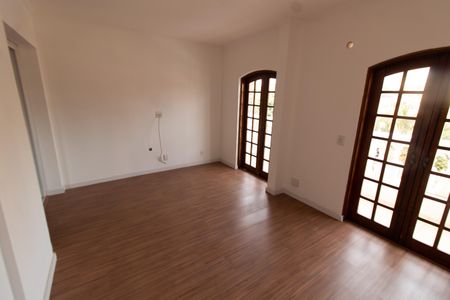 Apartamento para alugar com 200m², 3 quartos e 2 vagas Apartamento para alugar com 200m², 3 quartos e 2 vagasSala de TV