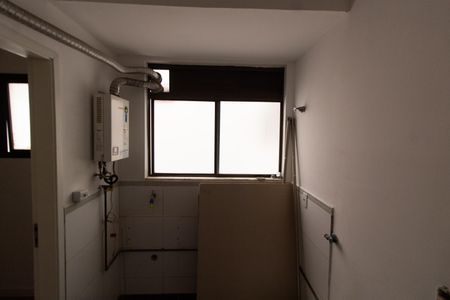 Apartamento para alugar com 200m², 3 quartos e 2 vagas Apartamento para alugar com 200m², 3 quartos e 2 vagasÁrea de Serviço