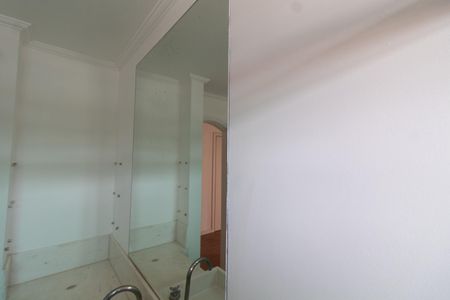 Apartamento para alugar com 200m², 3 quartos e 2 vagas Apartamento para alugar com 200m², 3 quartos e 2 vagasBanheiro