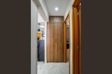 Apartamento à venda com 70m², 2 quartos e 2 vagas Apartamento à venda com 70m², 2 quartos e 2 vagasCorredor