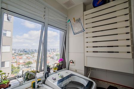 Apartamento à venda com 70m², 2 quartos e 2 vagas Apartamento à venda com 70m², 2 quartos e 2 vagasCozinha e Área de Serviço
