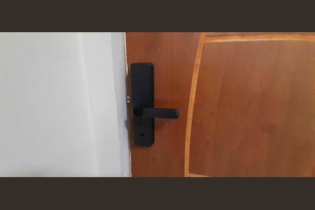 Fechadura Eletrônica Interna de kitnet/studio para alugar com 1 quarto, 20m² em Vila Yolanda, Osasco