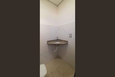 Banheiro de kitnet/studio para alugar com 1 quarto, 20m² em Vila Yolanda, Osasco