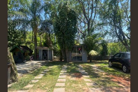 Casa à venda com 378m², 5 quartos e 4 vagas