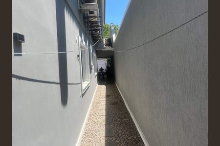 Casa à venda com 378m², 5 quartos e 4 vagas