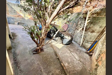 Casa à venda com 370m², 8 quartos e 10 vagasÁrea externa - Fundos