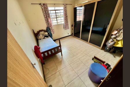 Casa à venda com 370m², 8 quartos e 10 vagasQuarto 2