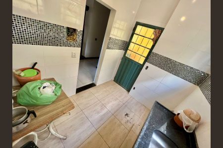 Casa à venda com 370m², 8 quartos e 10 vagasCozinha