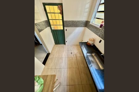 Casa à venda com 370m², 8 quartos e 10 vagasCozinha