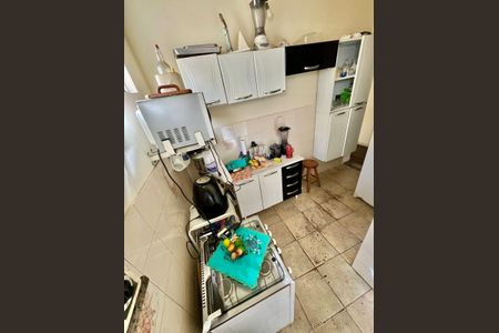 Casa à venda com 370m², 8 quartos e 10 vagasCozinha