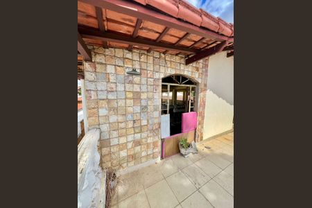 Casa à venda com 370m², 8 quartos e 10 vagasVaranda