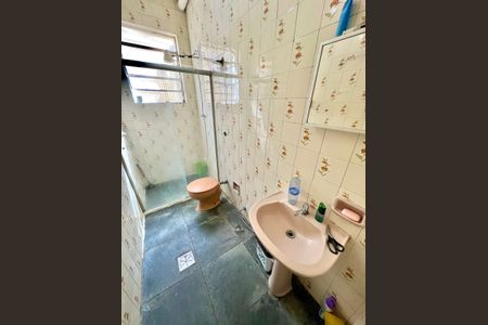 Casa à venda com 370m², 8 quartos e 10 vagasBanheiro 1