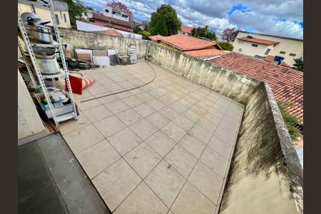 Casa à venda com 370m², 8 quartos e 10 vagasÁrea Externa Superior