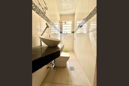 Casa à venda com 370m², 8 quartos e 10 vagasBanheiro 3