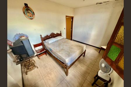 Casa à venda com 370m², 8 quartos e 10 vagasBanheiro da Suíte 1