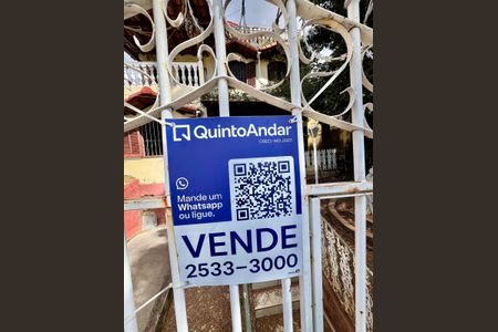 Casa à venda com 370m², 8 quartos e 10 vagasPlaca instalada