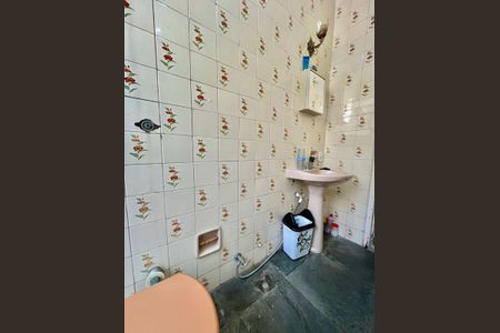 Casa à venda com 370m², 8 quartos e 10 vagasBanheiro 1