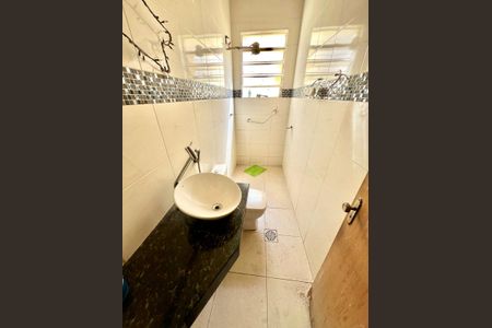 Casa à venda com 370m², 8 quartos e 10 vagasBanheiro 3