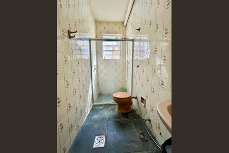 Casa à venda com 370m², 8 quartos e 10 vagasBanheiro 1