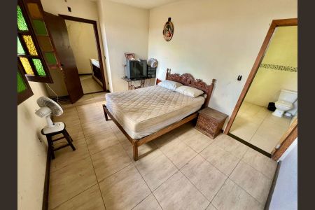 Casa à venda com 370m², 8 quartos e 10 vagasSuíte 2