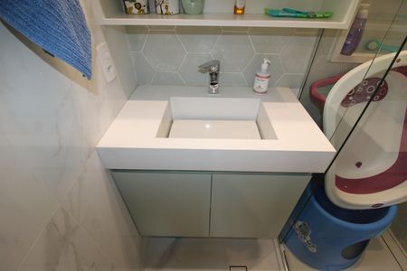 Apartamento à venda com 55m², 3 quartos e 1 vagaBanheiro Social