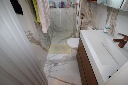 Apartamento à venda com 55m², 3 quartos e 1 vagaBanheiro do Quarto 1A