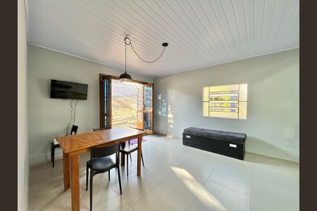 Casa à venda com 83m², 3 quartos e 1 vagaSala