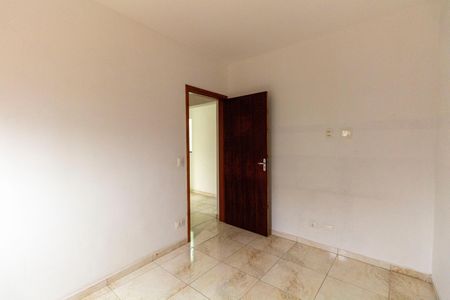Casa para alugar com 225m², 3 quartos e 3 vagas Casa para alugar com 225m², 3 quartos e 3 vagasQuarto 2