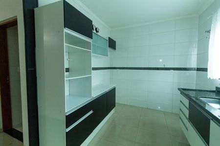 Casa para alugar com 225m², 3 quartos e 3 vagas Casa para alugar com 225m², 3 quartos e 3 vagasCozinha