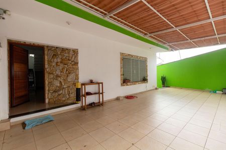 Casa para alugar com 225m², 3 quartos e 3 vagas Casa para alugar com 225m², 3 quartos e 3 vagasGaragem
