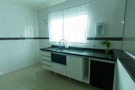 Casa para alugar com 225m², 3 quartos e 3 vagas Casa para alugar com 225m², 3 quartos e 3 vagasCozinha