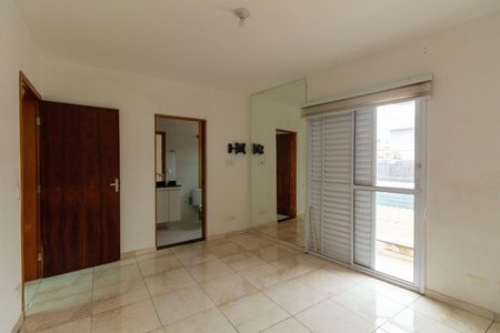 Casa para alugar com 225m², 3 quartos e 3 vagas Casa para alugar com 225m², 3 quartos e 3 vagasSuíte