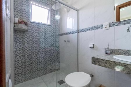 Casa à venda com 95m², 3 quartos e 1 vaga Casa à venda com 95m², 3 quartos e 1 vagaBanheiro social