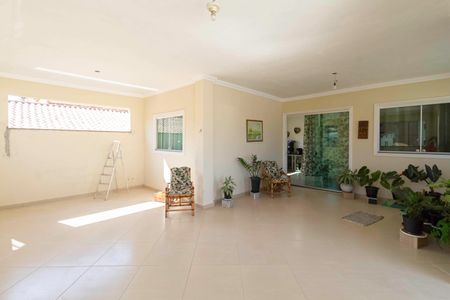 Casa à venda com 95m², 3 quartos e 1 vaga Casa à venda com 95m², 3 quartos e 1 vagaVaranda da sala