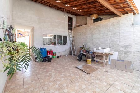 Casa à venda com 95m², 3 quartos e 1 vaga Casa à venda com 95m², 3 quartos e 1 vagaQuintal