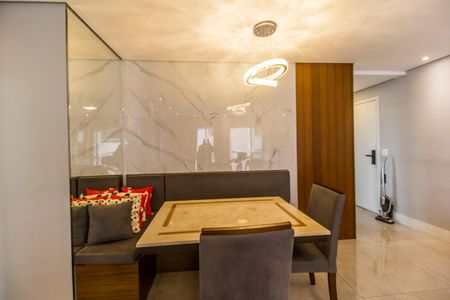 Apartamento para alugar com 75m², 2 quartos e 2 vagasSala de Jantar