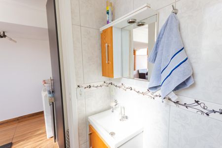 Apartamento à venda com 76m², 2 quartos e 1 vaga Apartamento à venda com 76m², 2 quartos e 1 vagaBanheiro de Serviço