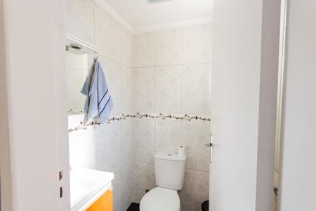 Apartamento à venda com 76m², 2 quartos e 1 vaga Apartamento à venda com 76m², 2 quartos e 1 vagaBanheiro de Serviço