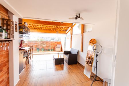 Apartamento à venda com 76m², 2 quartos e 1 vaga Apartamento à venda com 76m², 2 quartos e 1 vagaCobertura