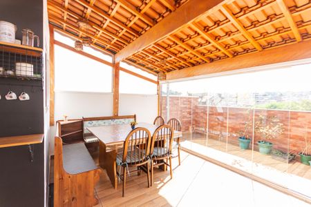 Apartamento à venda com 76m², 2 quartos e 1 vaga Apartamento à venda com 76m², 2 quartos e 1 vagaCobertura