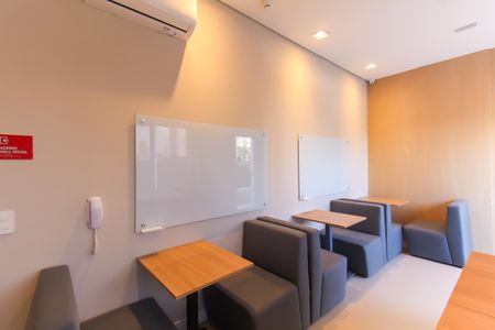 Apartamento à venda com 52m², 2 quartos e 1 vagaÁrea comum