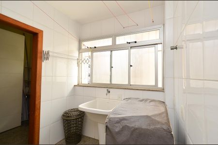 Apartamento para alugar com 135m², 4 quartos e 3 vagasÁrea de Serviço