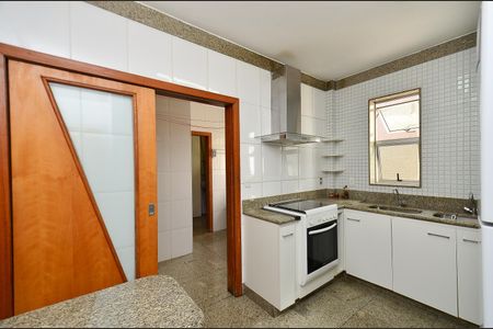 Apartamento para alugar com 135m², 4 quartos e 3 vagasCozinha