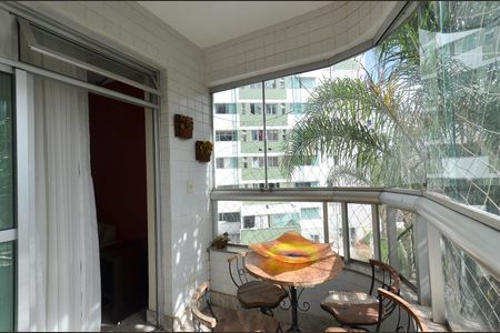 Apartamento para alugar com 135m², 4 quartos e 3 vagasVaranda Sala